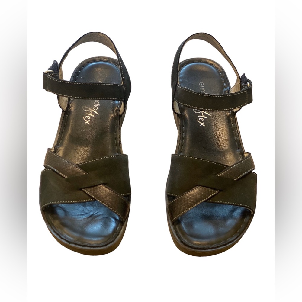 Novus Eurostudio Flex Sandals